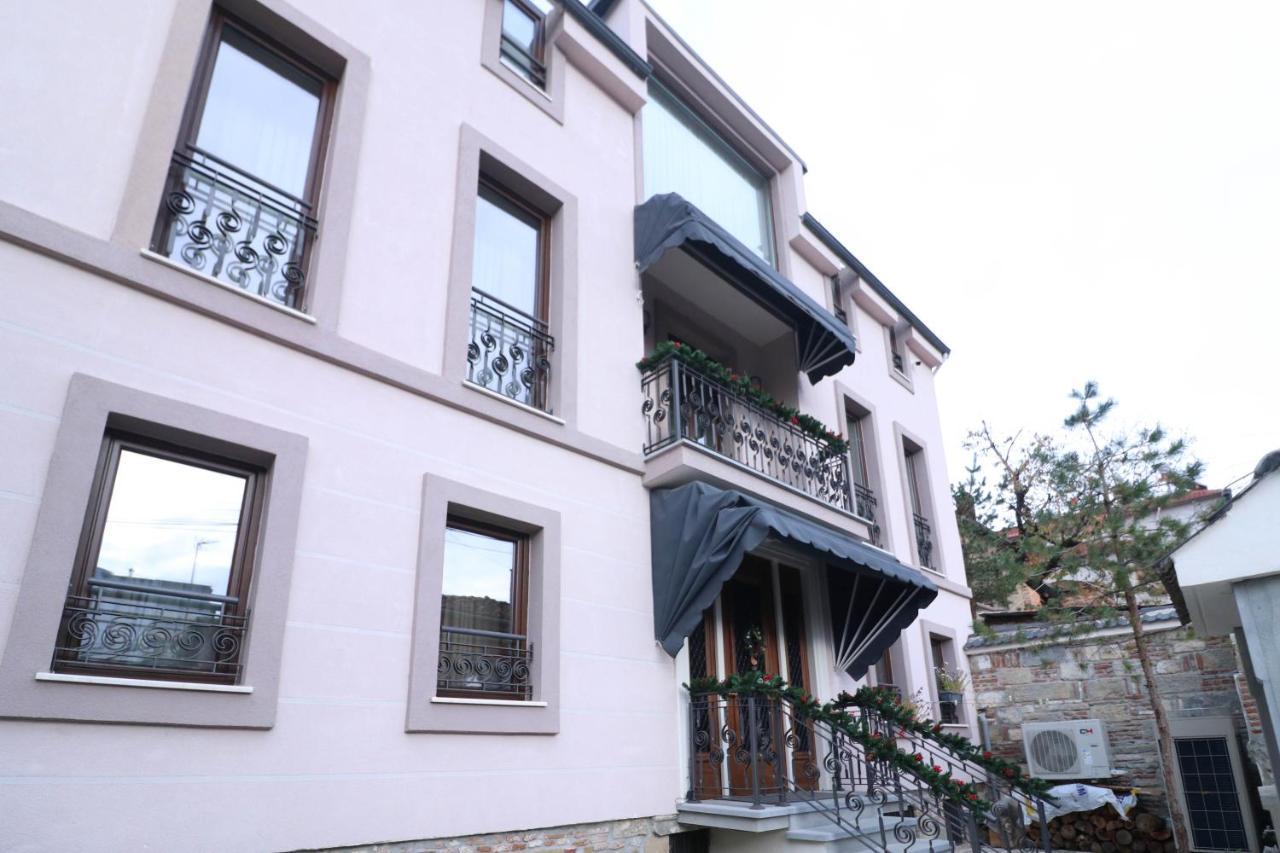 Ne Kroi Korce Exterior photo